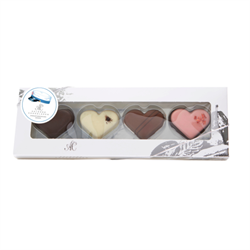 Studenteræske med 4 blå Petit Four hjerter